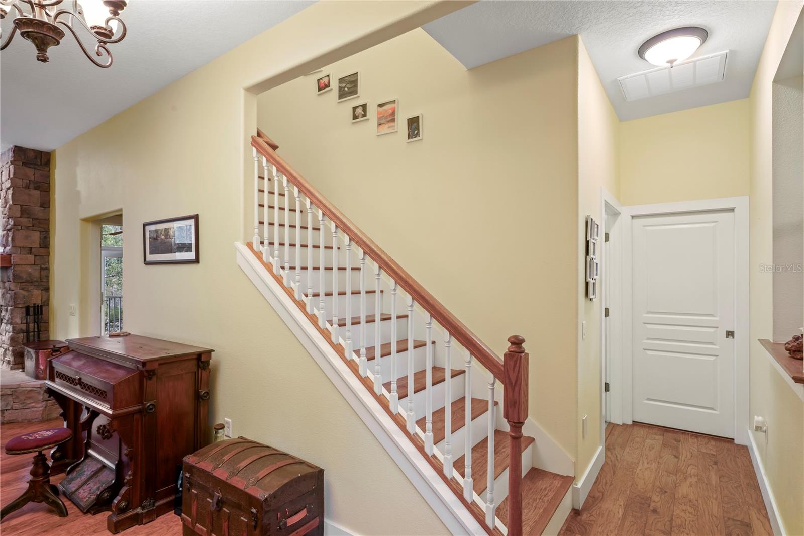 Image 34 of 72 For 3431 Riderwood Dr