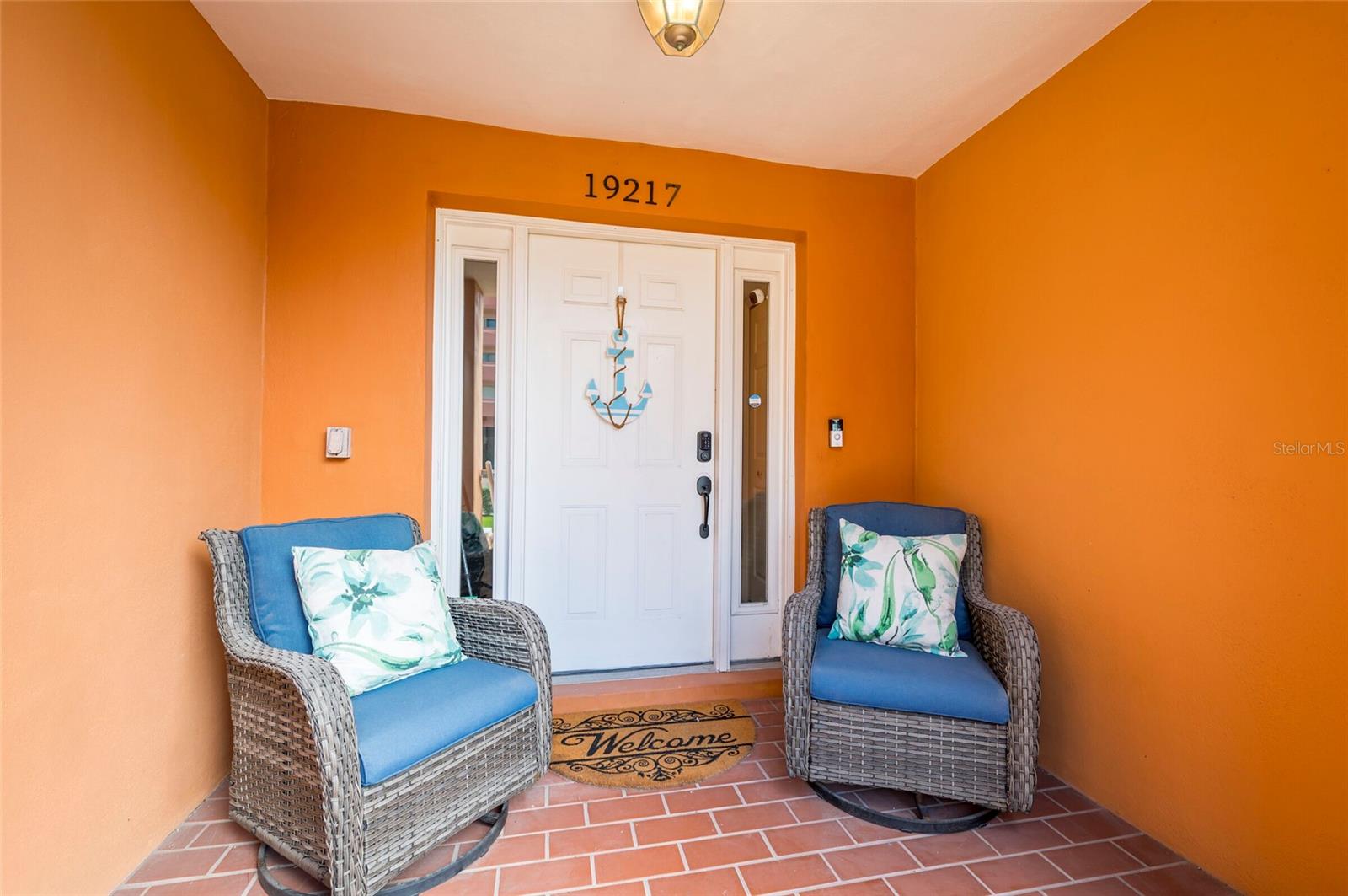 Image 11 of 61 For 19217 Gulf Boulevard