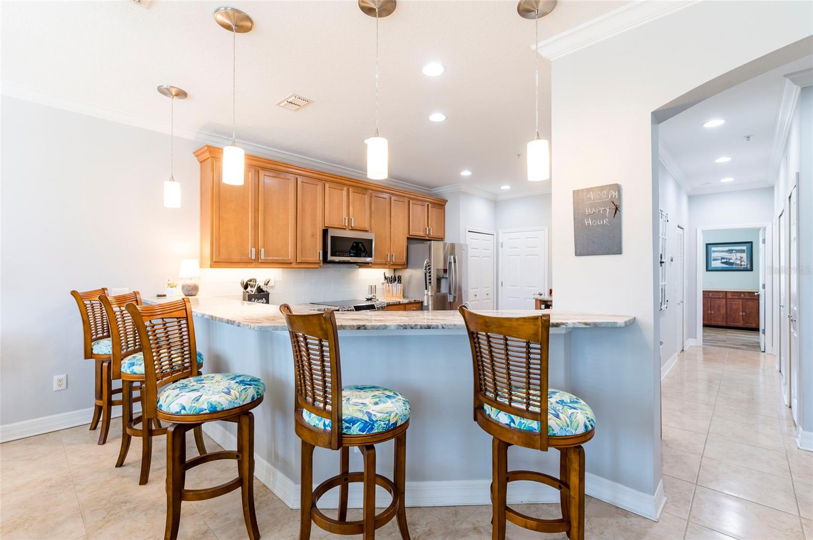 Image 25 of 61 For 19217 Gulf Boulevard