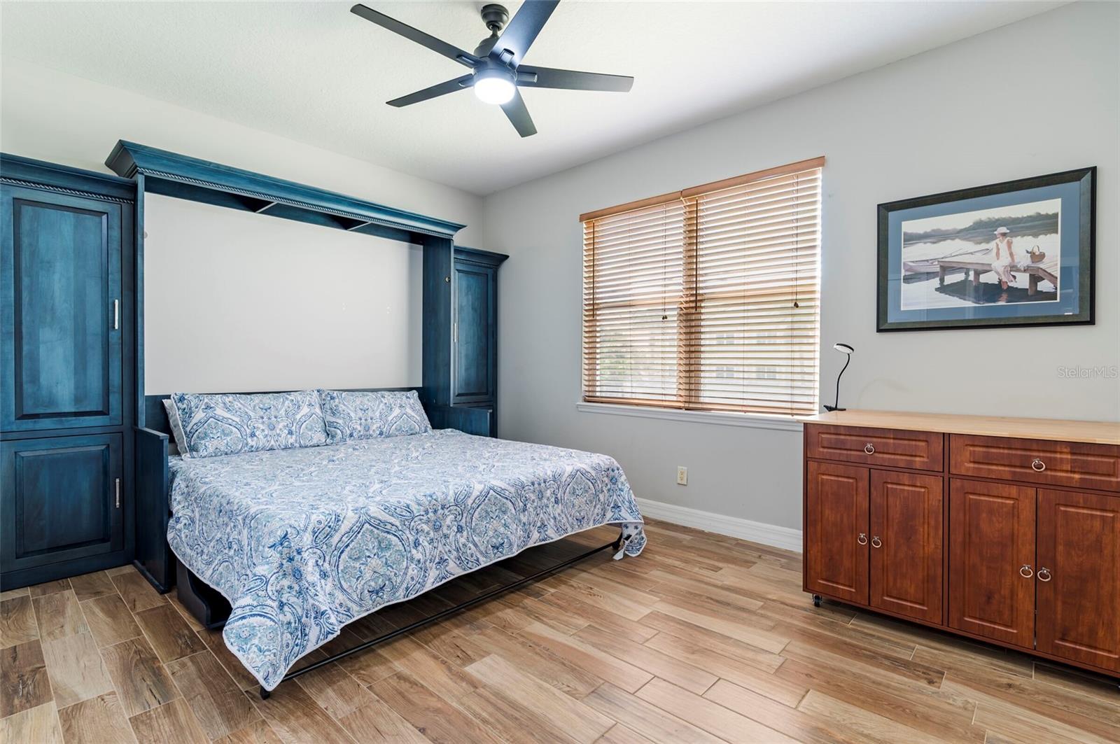 Image 33 of 61 For 19217 Gulf Boulevard