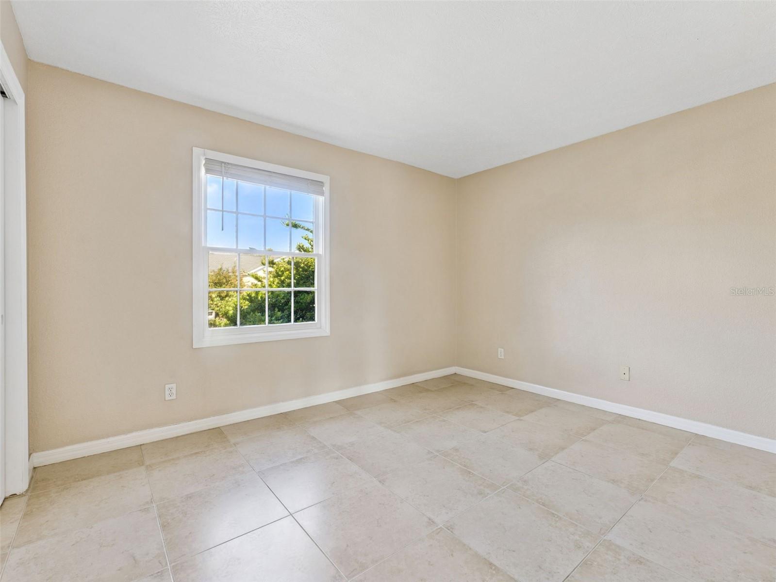 Image 14 of 38 For 13693 Orange Sunset Drive 203