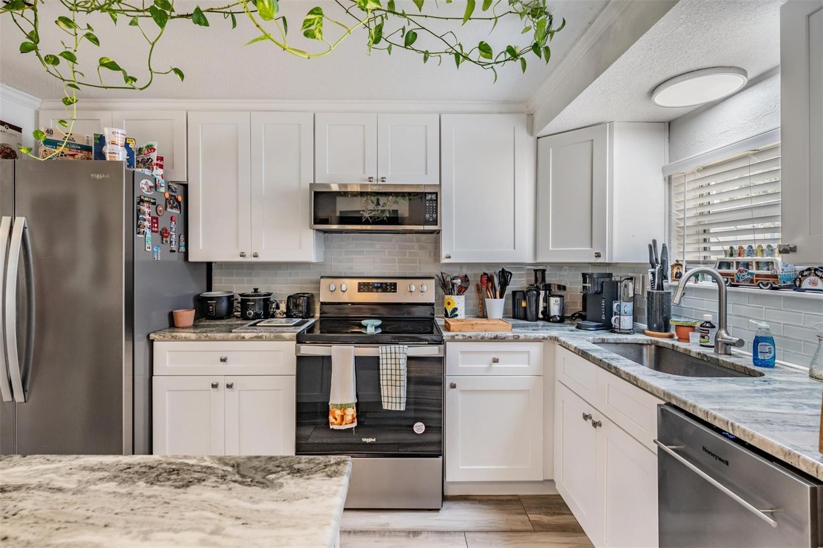 Image 11 of 37 For 1565 Connecticut Avenue Ne