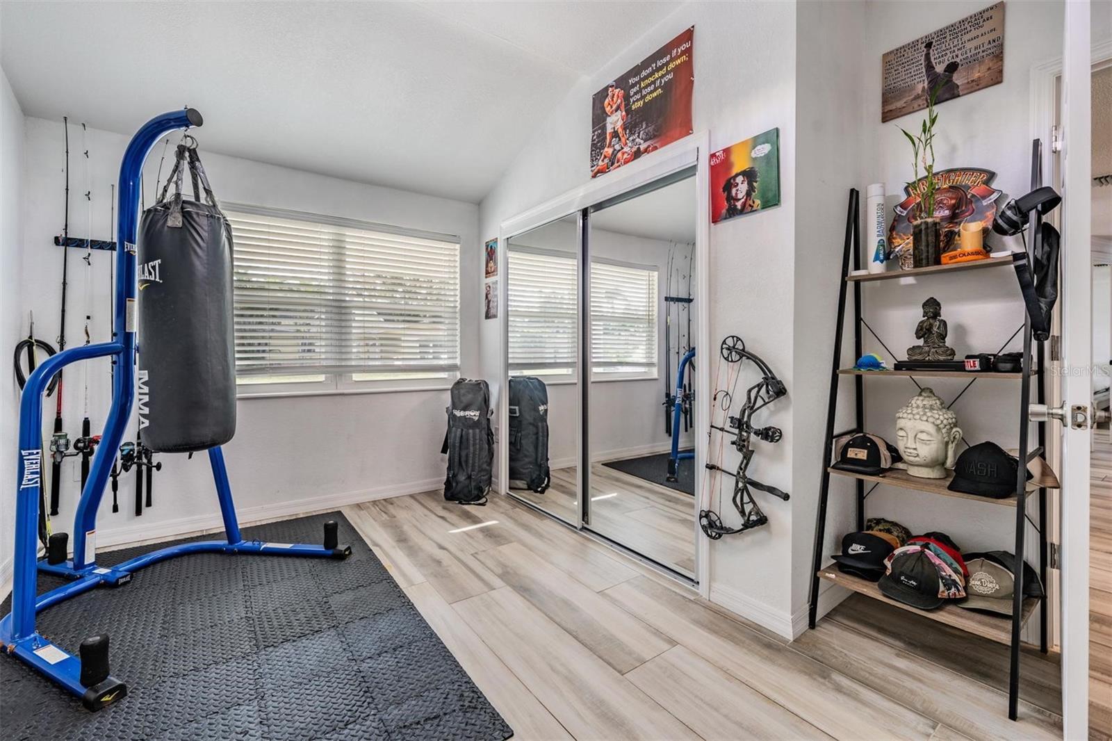 Image 19 of 37 For 1565 Connecticut Avenue Ne