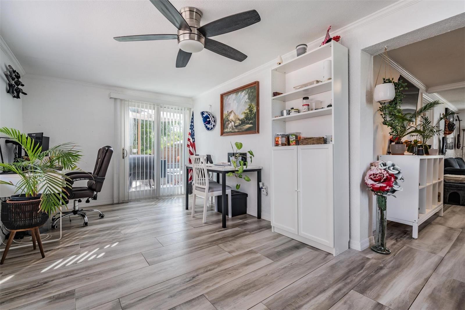 Image 21 of 37 For 1565 Connecticut Avenue Ne