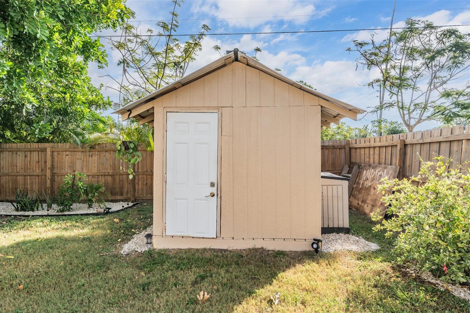 Image 26 of 37 For 1565 Connecticut Avenue Ne