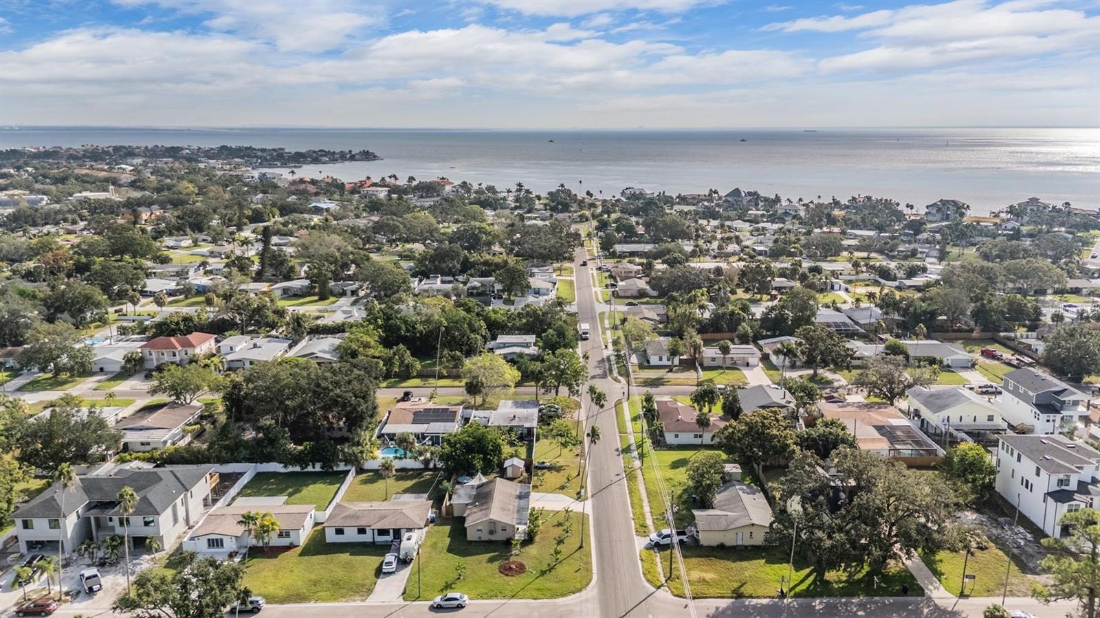 Image 30 of 37 For 1565 Connecticut Avenue Ne