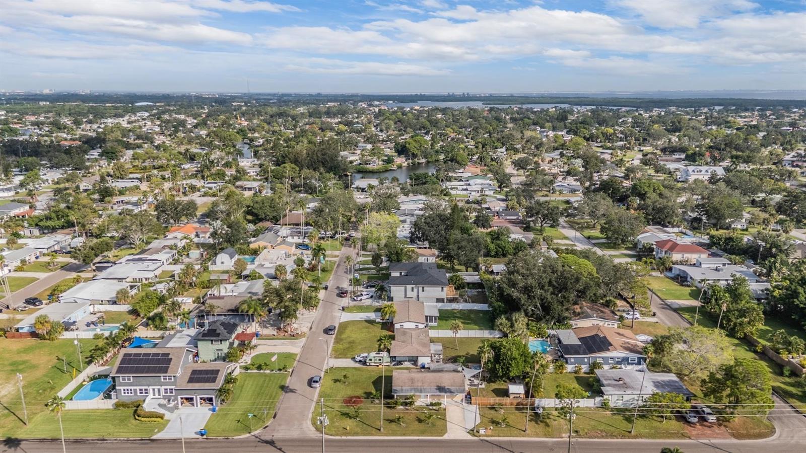 Image 33 of 37 For 1565 Connecticut Avenue Ne