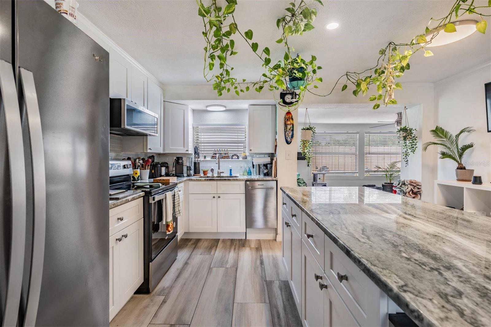 Image 9 of 37 For 1565 Connecticut Avenue Ne