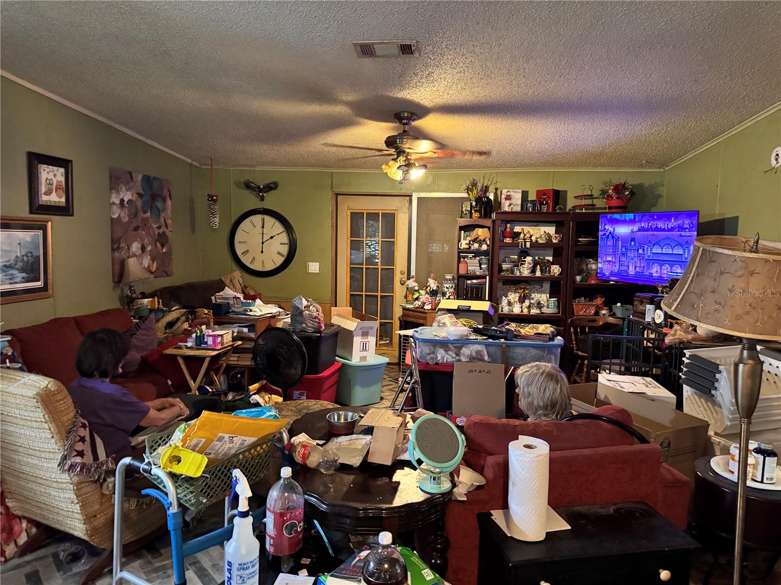 Image 10 of 11 For 35913 Valleybrook Avenue