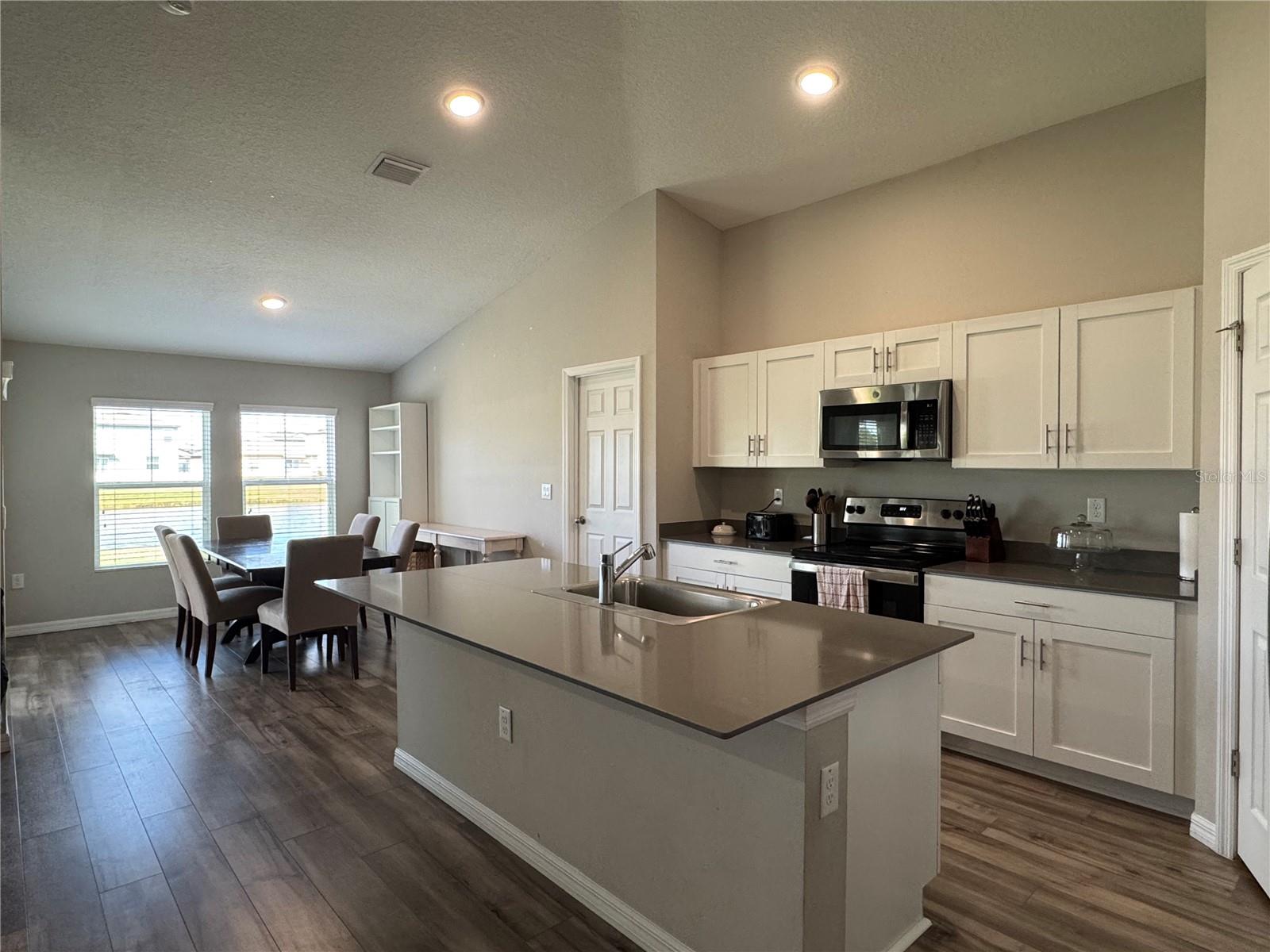 Image 6 of 20 For 12734 Mangrove Forest Drive