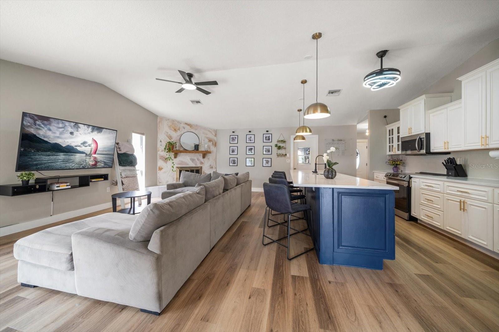 Image 10 of 46 For 6258 108th Avenue N