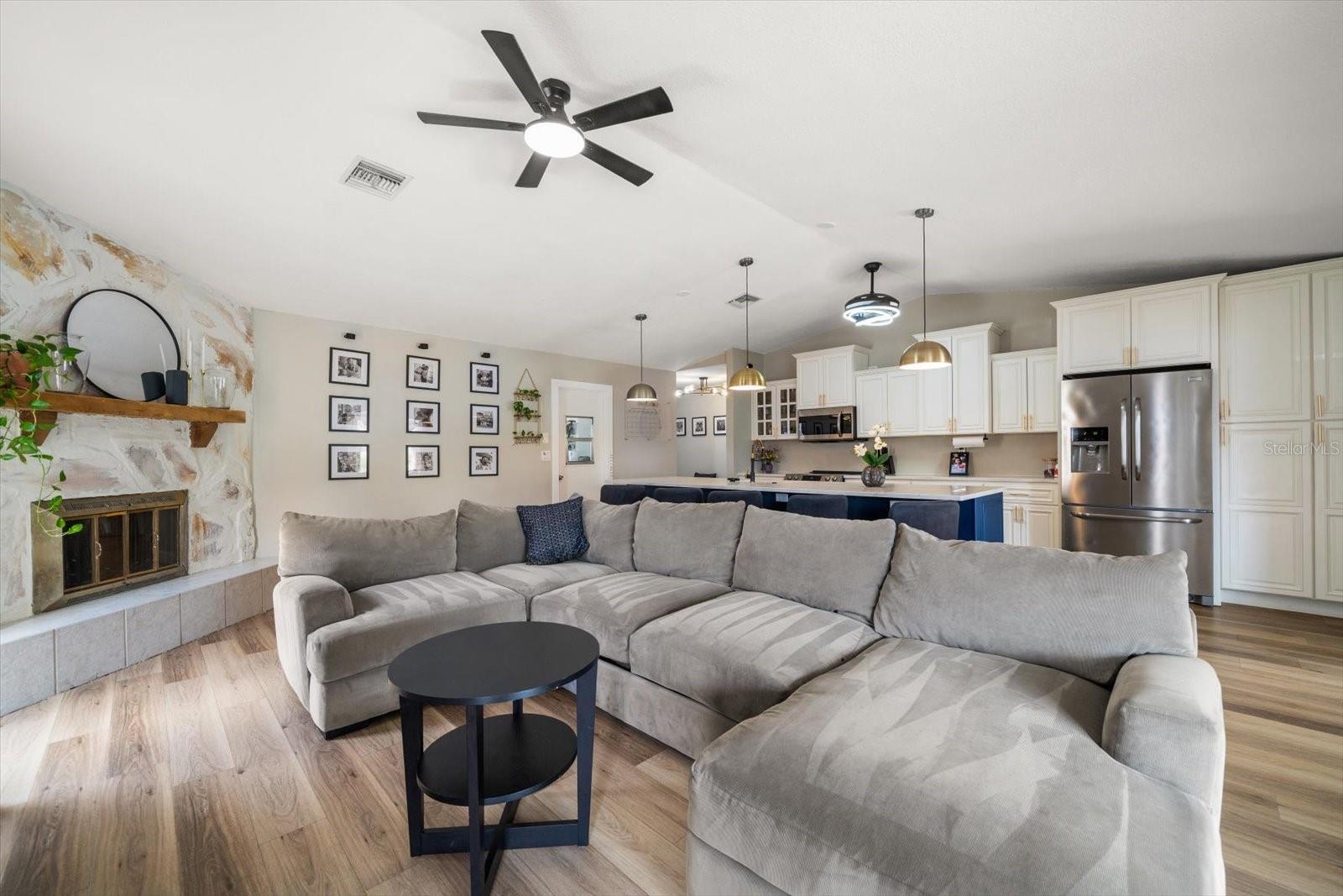 Image 11 of 46 For 6258 108th Avenue N