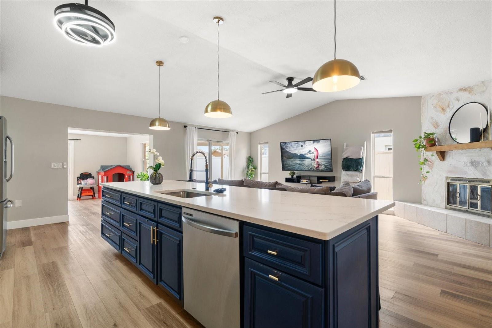 Image 3 of 46 For 6258 108th Avenue N