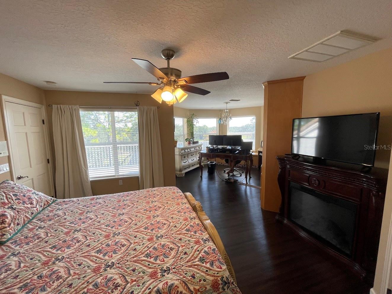 Image 33 of 41 For 3563 Grayhawk Loop