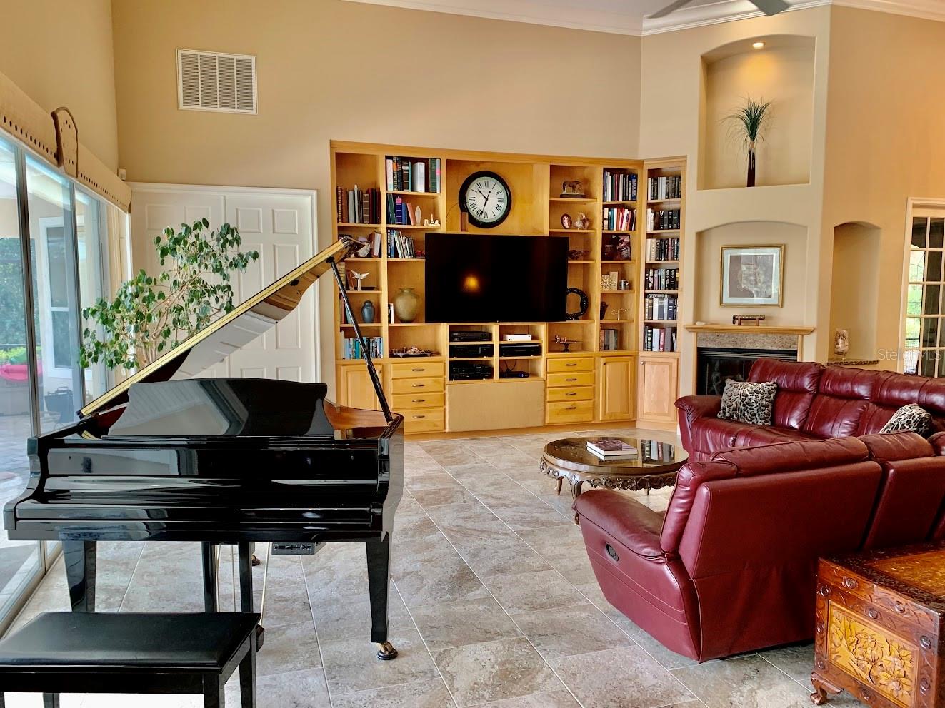 Image 7 of 41 For 3563 Grayhawk Loop