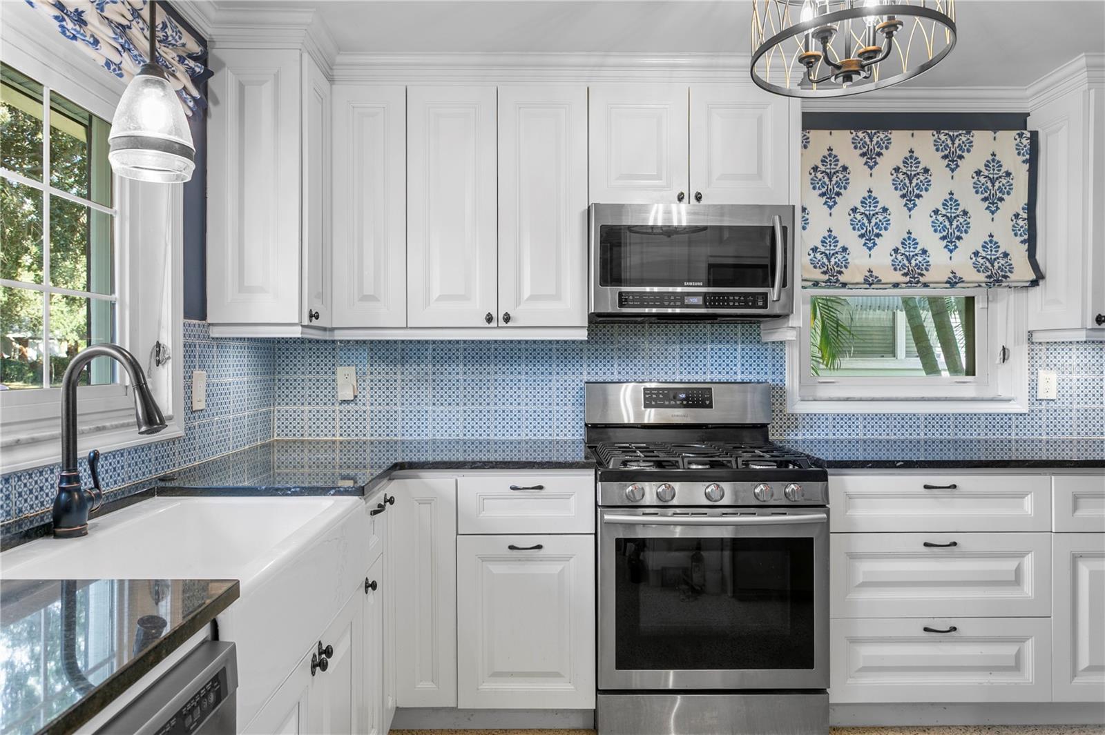 Image 10 of 33 For 1110 14th Avenue N