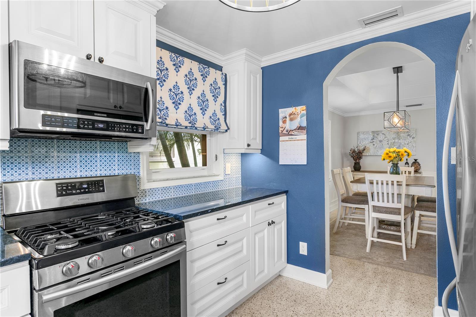 Image 11 of 33 For 1110 14th Avenue N