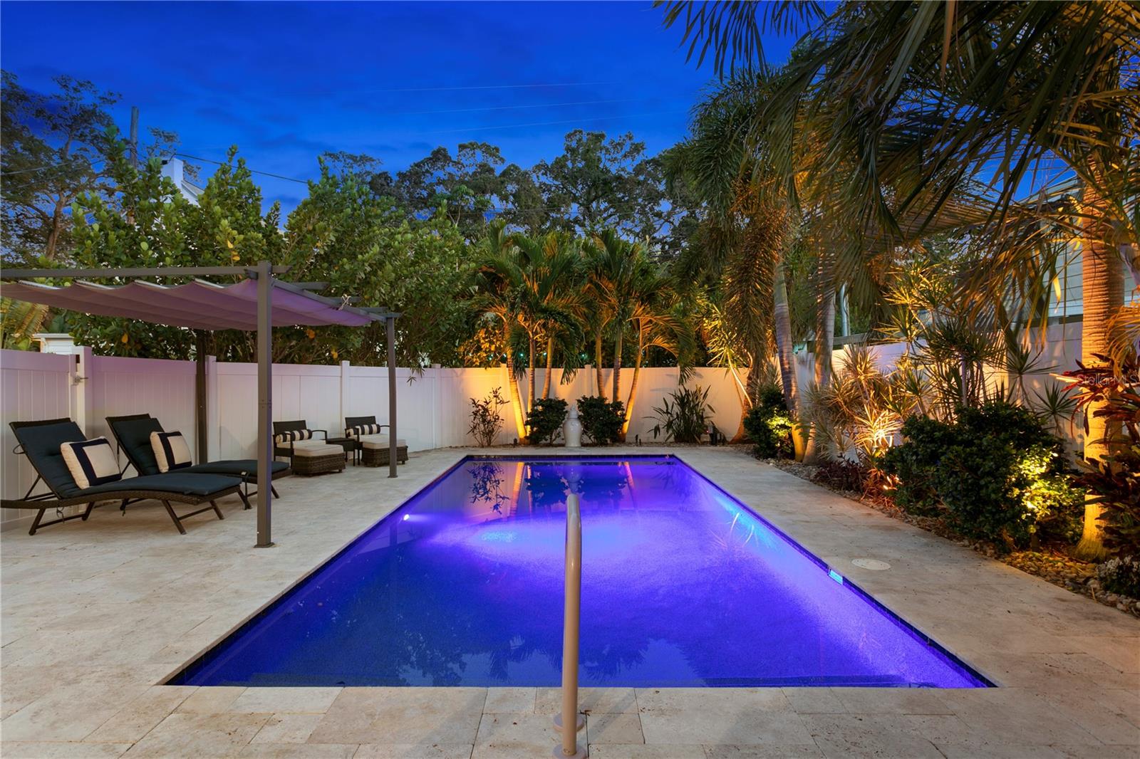 Image 15 of 33 For 1110 14th Avenue N