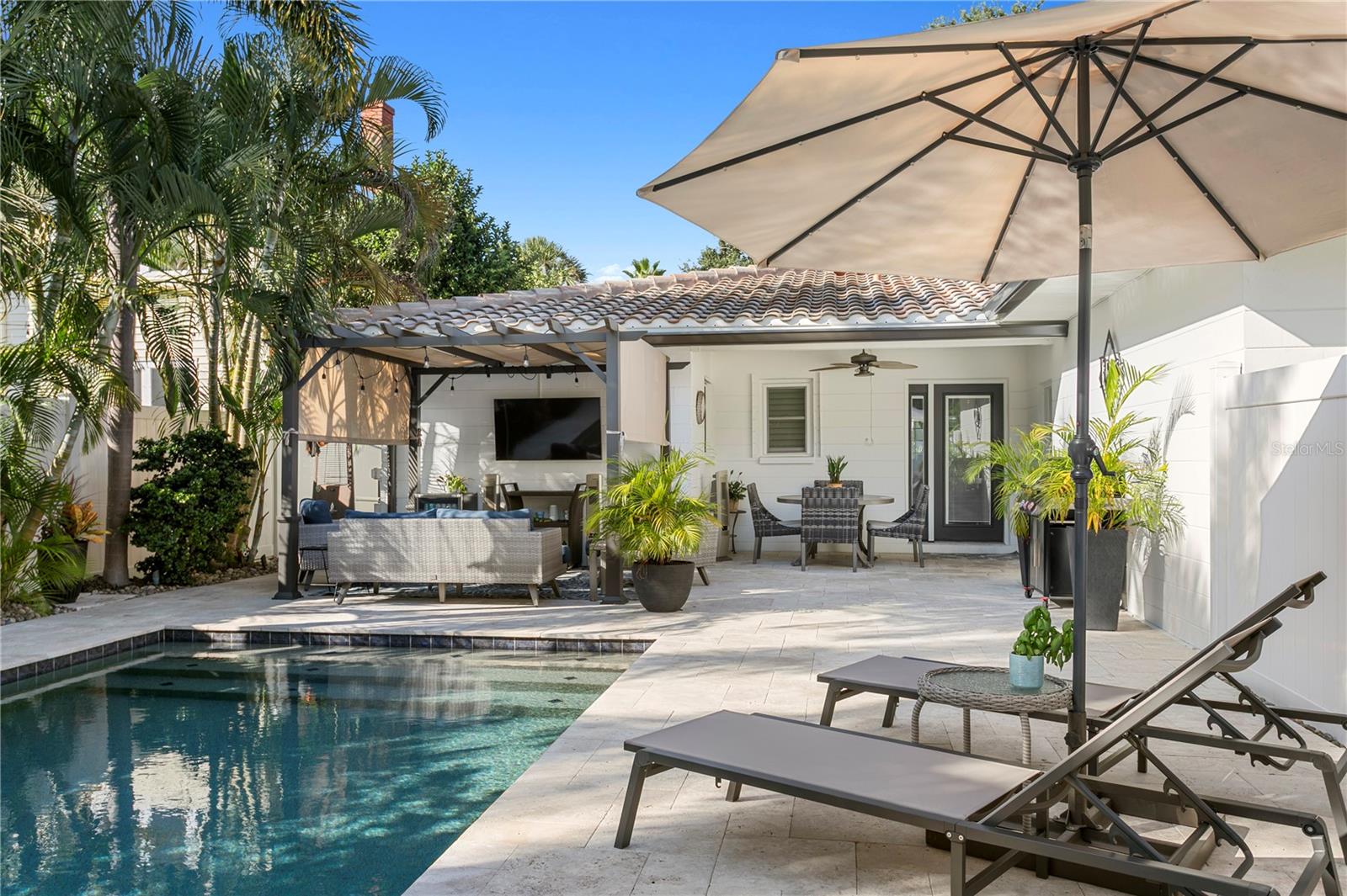 Image 22 of 33 For 1110 14th Avenue N