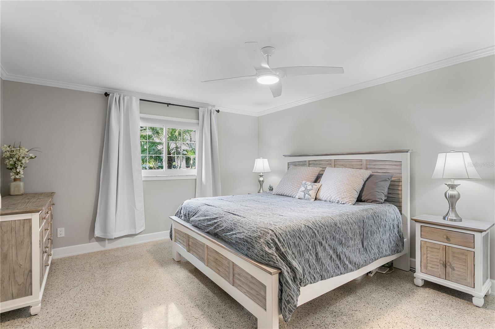 Image 23 of 33 For 1110 14th Avenue N