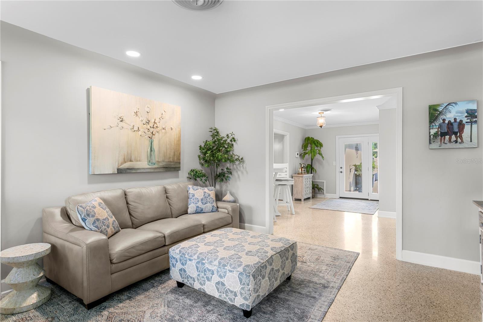 Image 4 of 33 For 1110 14th Avenue N