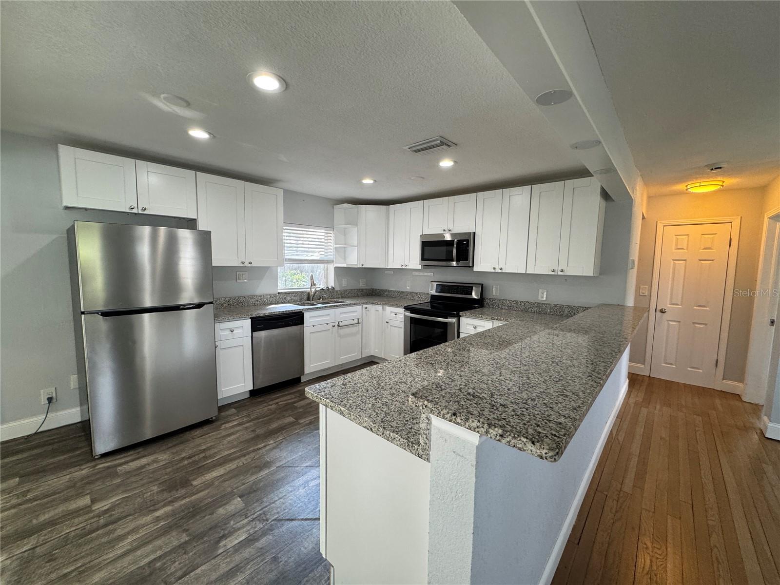 Image 4 of 40 For 4312 Clark Avenue