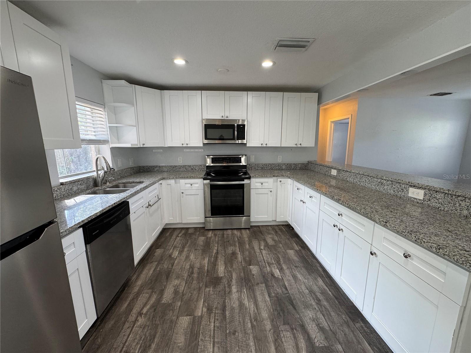 Image 5 of 40 For 4312 Clark Avenue