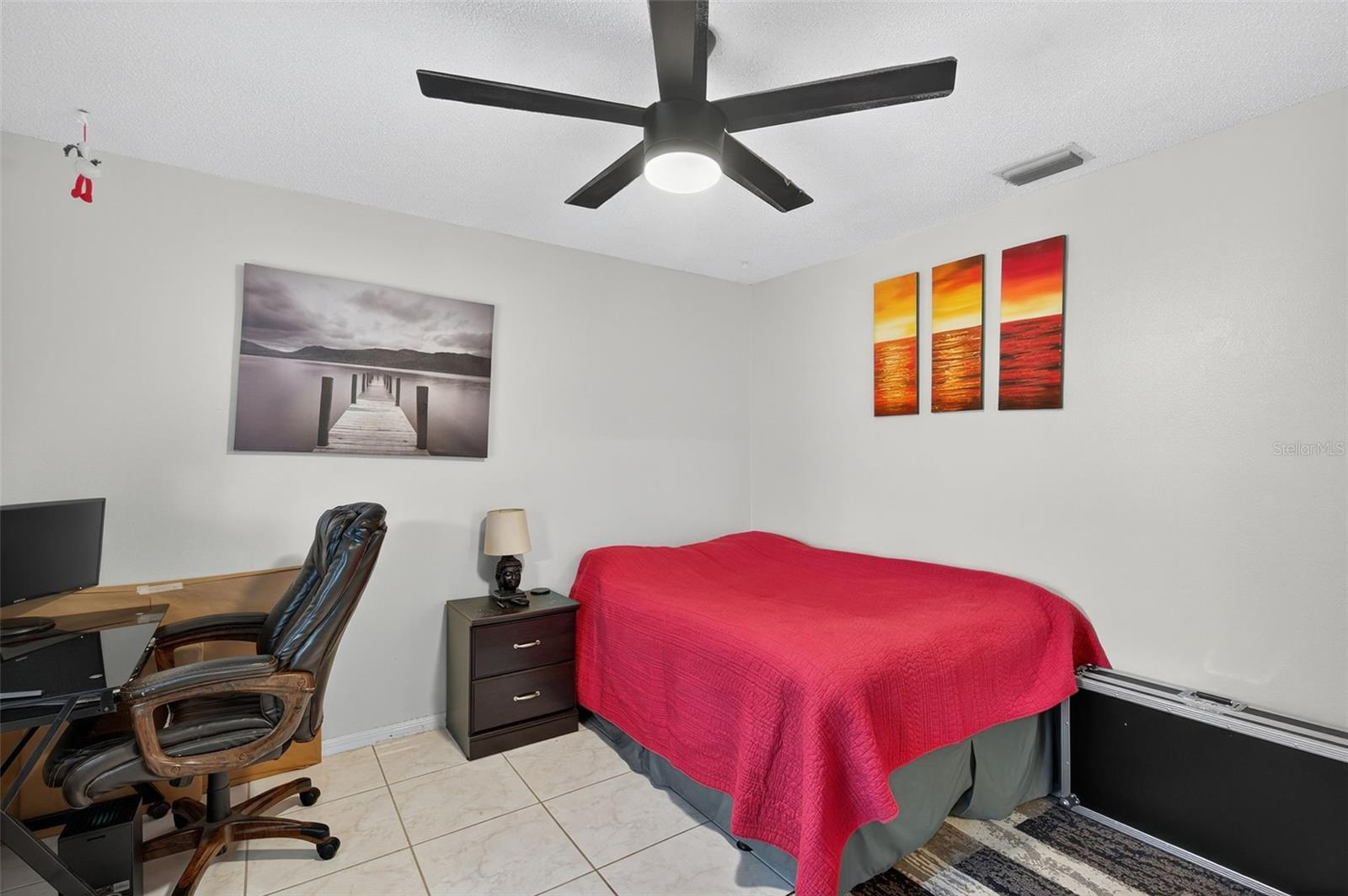 Image 17 of 39 For 1706 Whispering Drive E