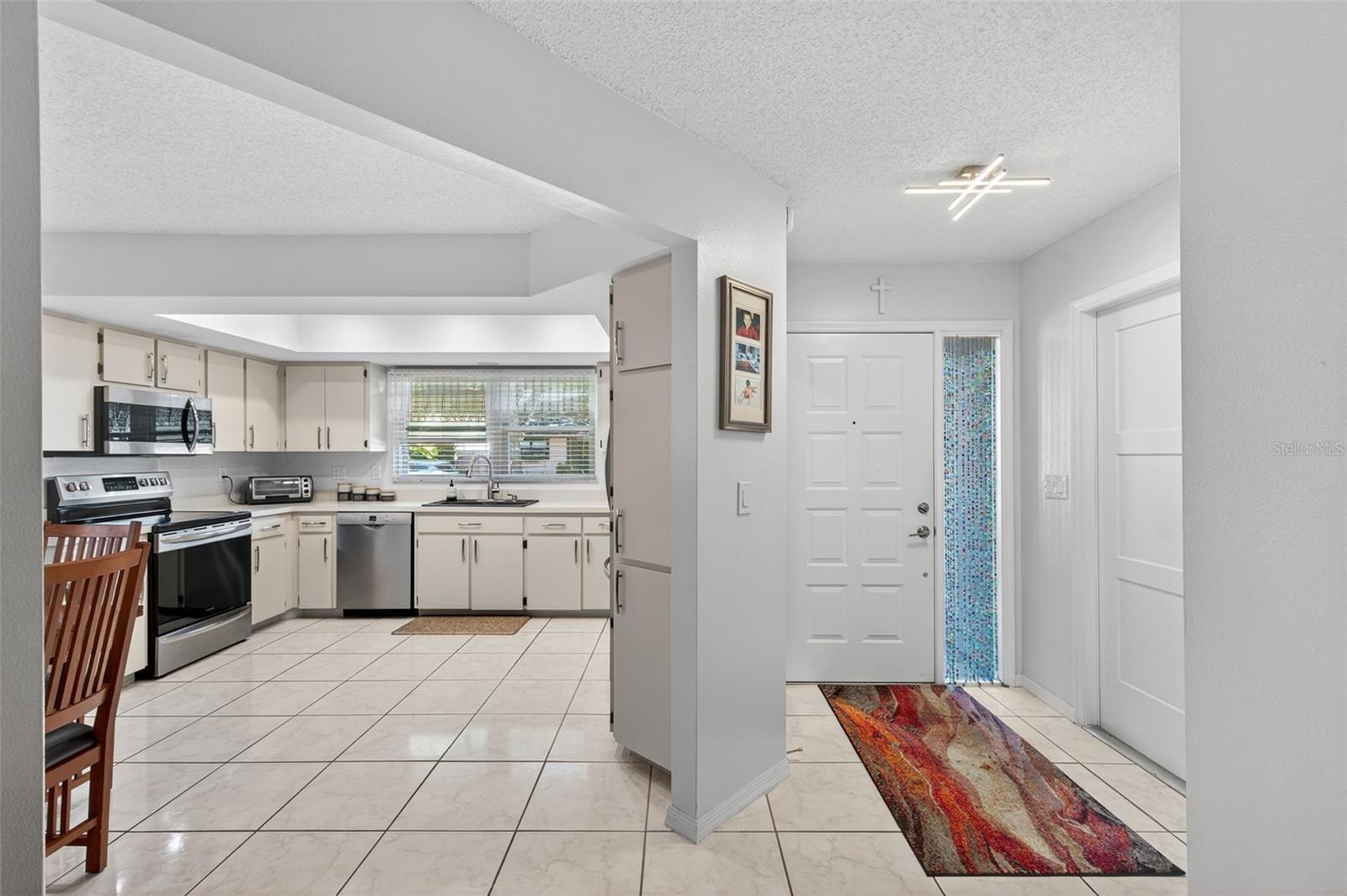 Image 22 of 39 For 1706 Whispering Drive E