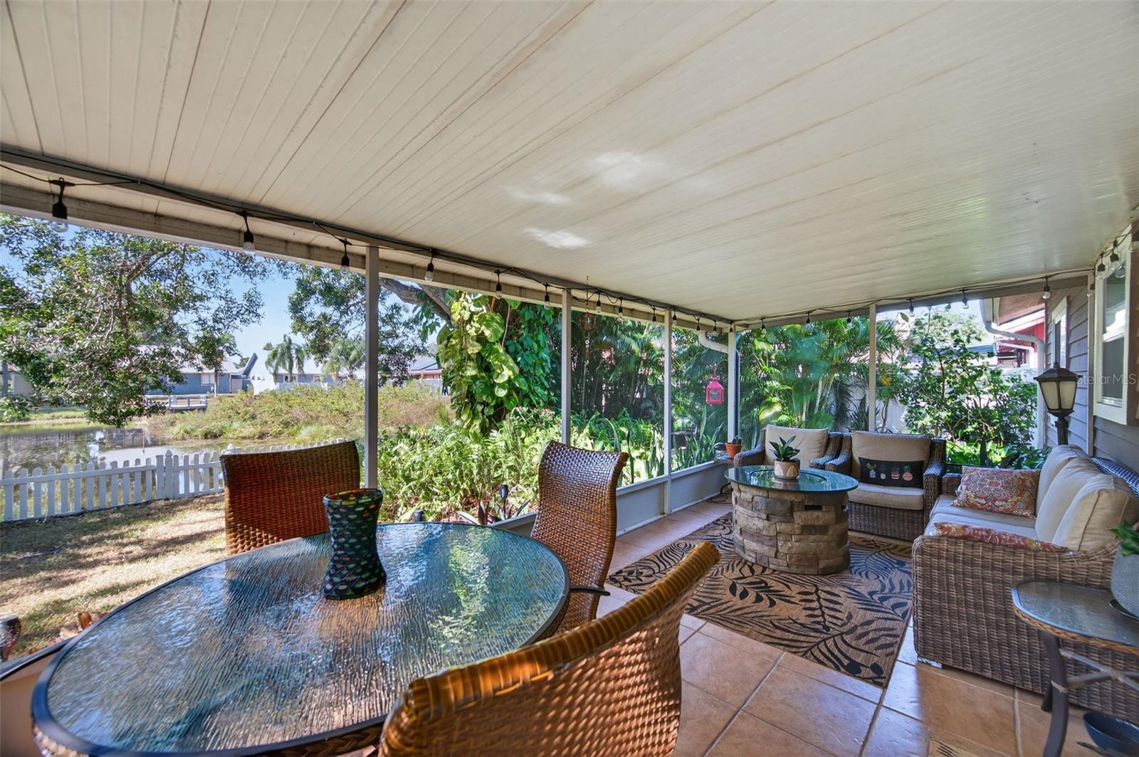 Image 3 of 39 For 1706 Whispering Drive E