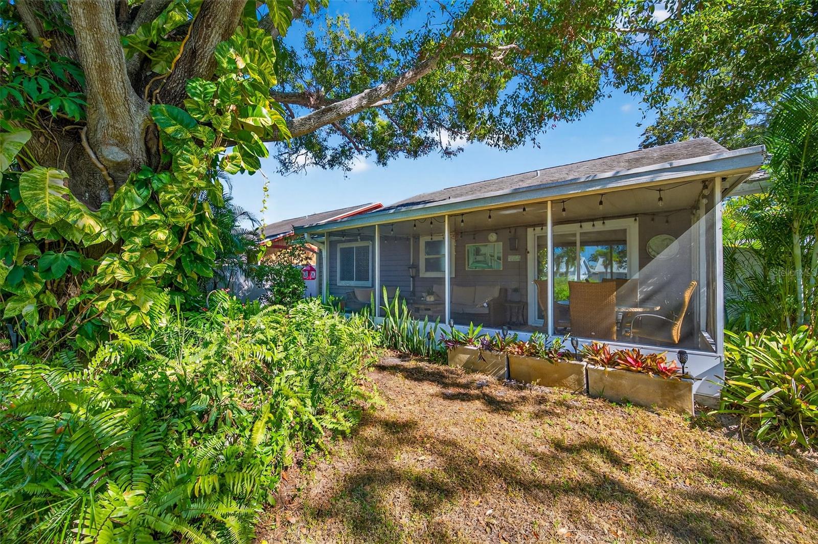 Image 34 of 39 For 1706 Whispering Drive E