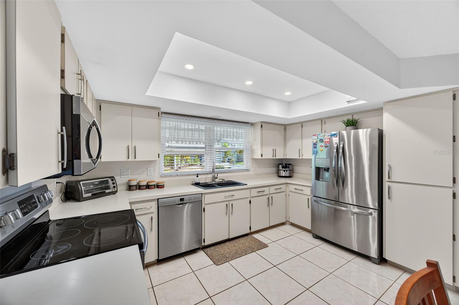 Image 7 of 39 For 1706 Whispering Drive E