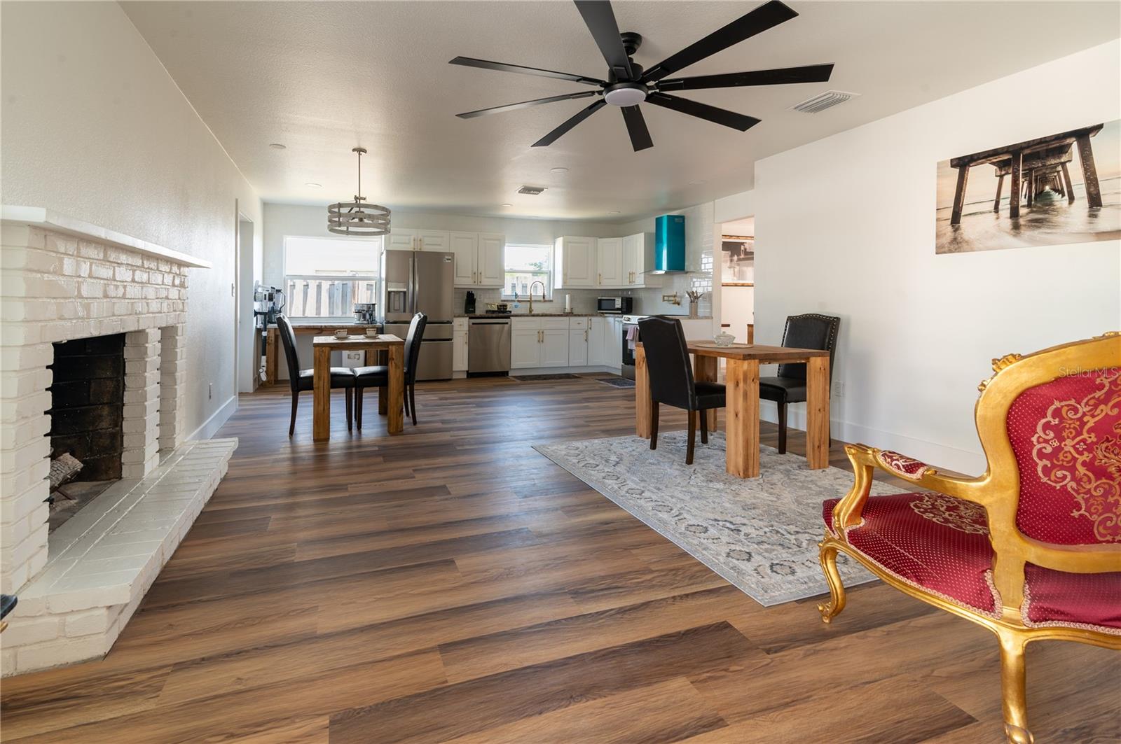 Image 7 of 39 For 1897 Dolphin Boulevard S