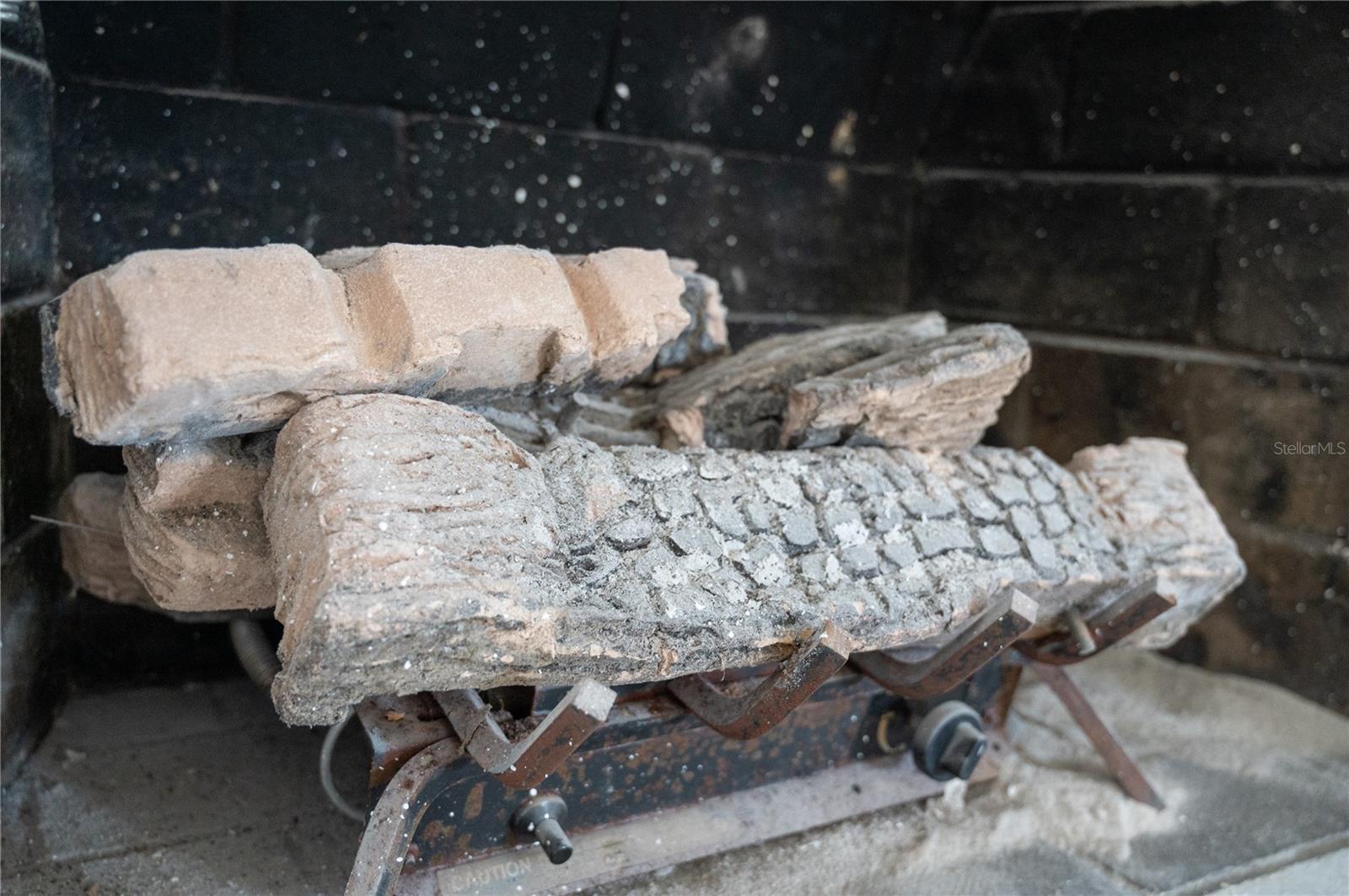 Image 8 of 39 For 1897 Dolphin Boulevard S