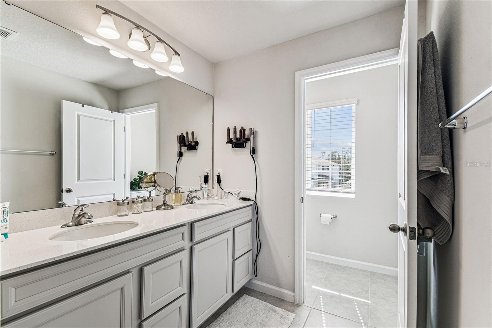 Image 22 of 35 For 19043 Pebble Wood Lane