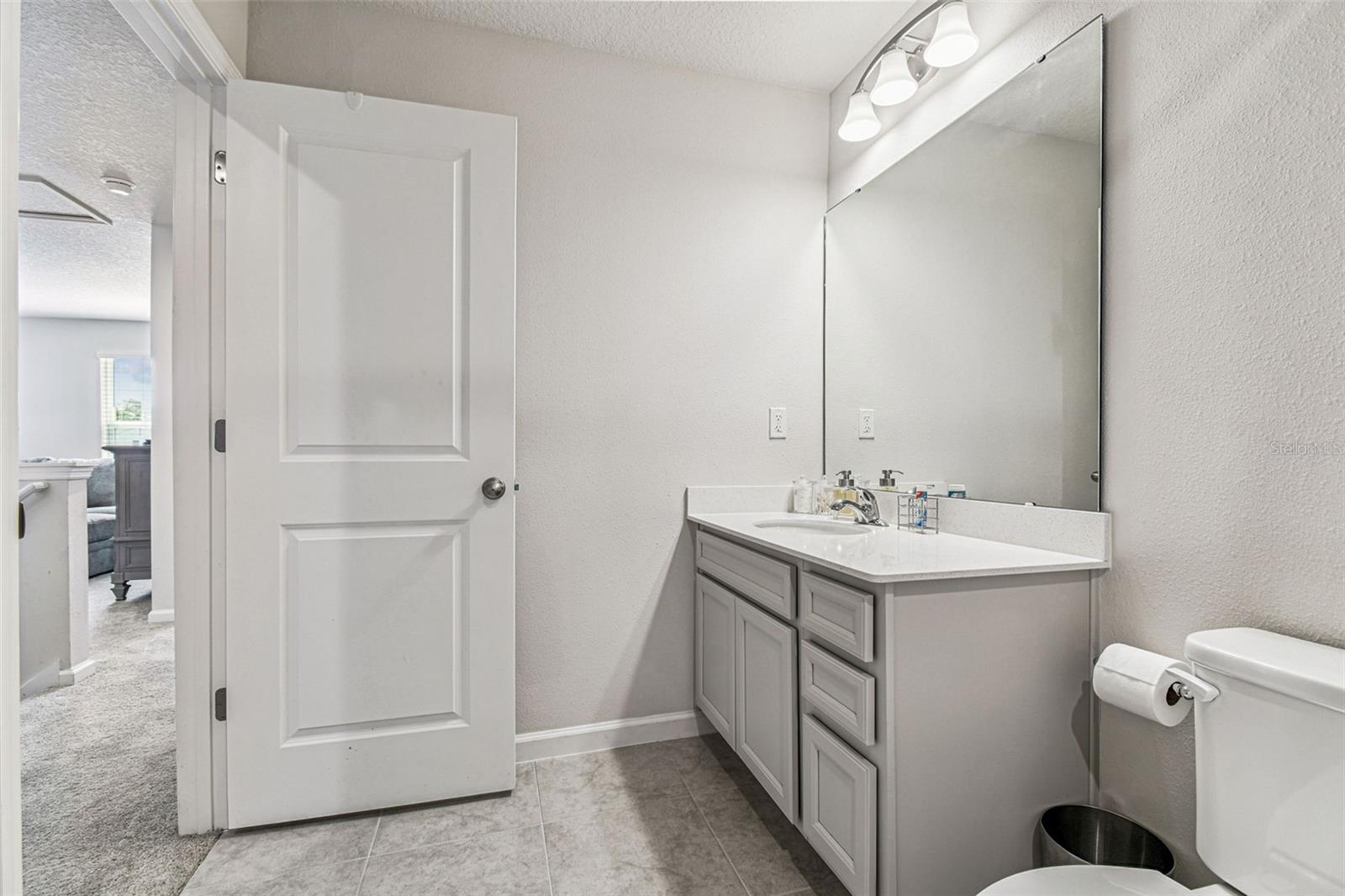 Image 27 of 35 For 19043 Pebble Wood Lane