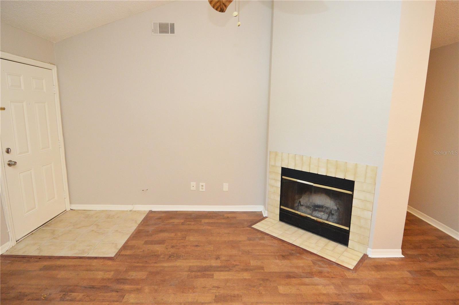 Image 17 of 100 For 10263 Gandy Boulevard N 2016