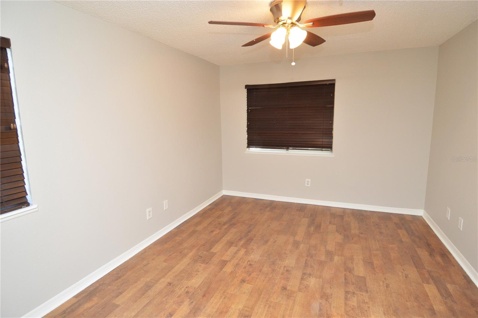 Image 24 of 100 For 10263 Gandy Boulevard N 2016