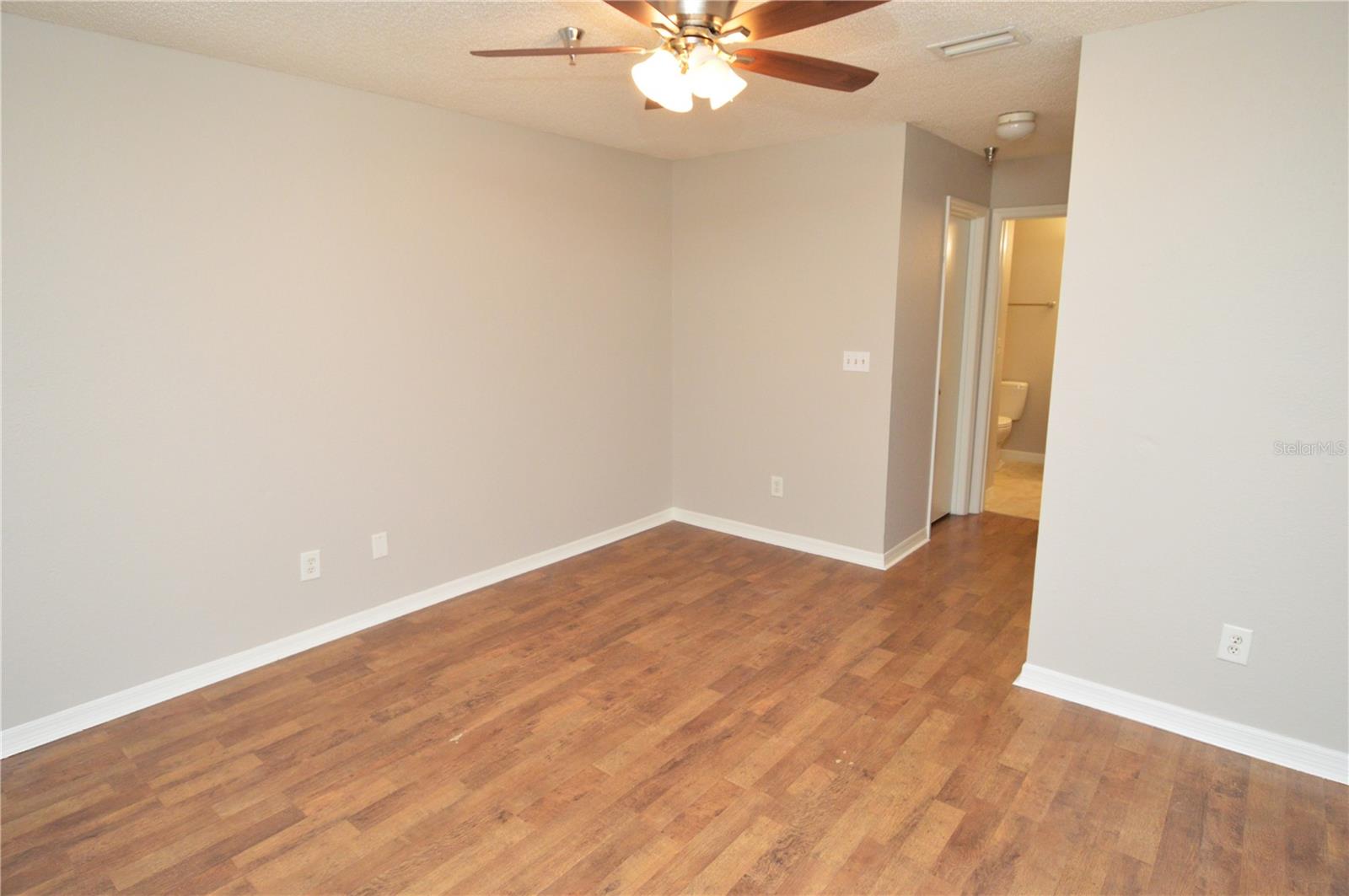 Image 44 of 100 For 10263 Gandy Boulevard N 2016