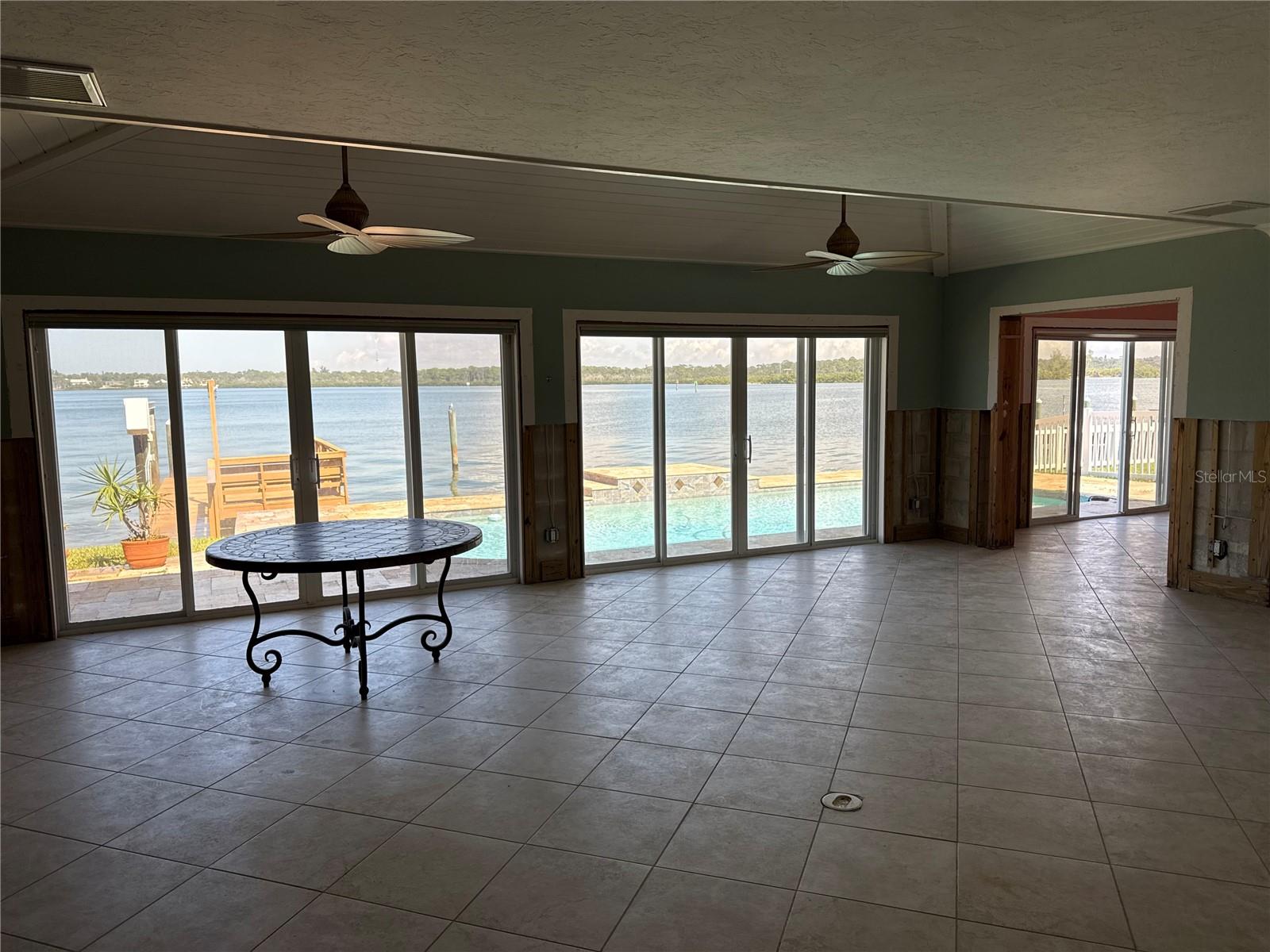 Image 2 of 20 For 512 173rd Avenue E