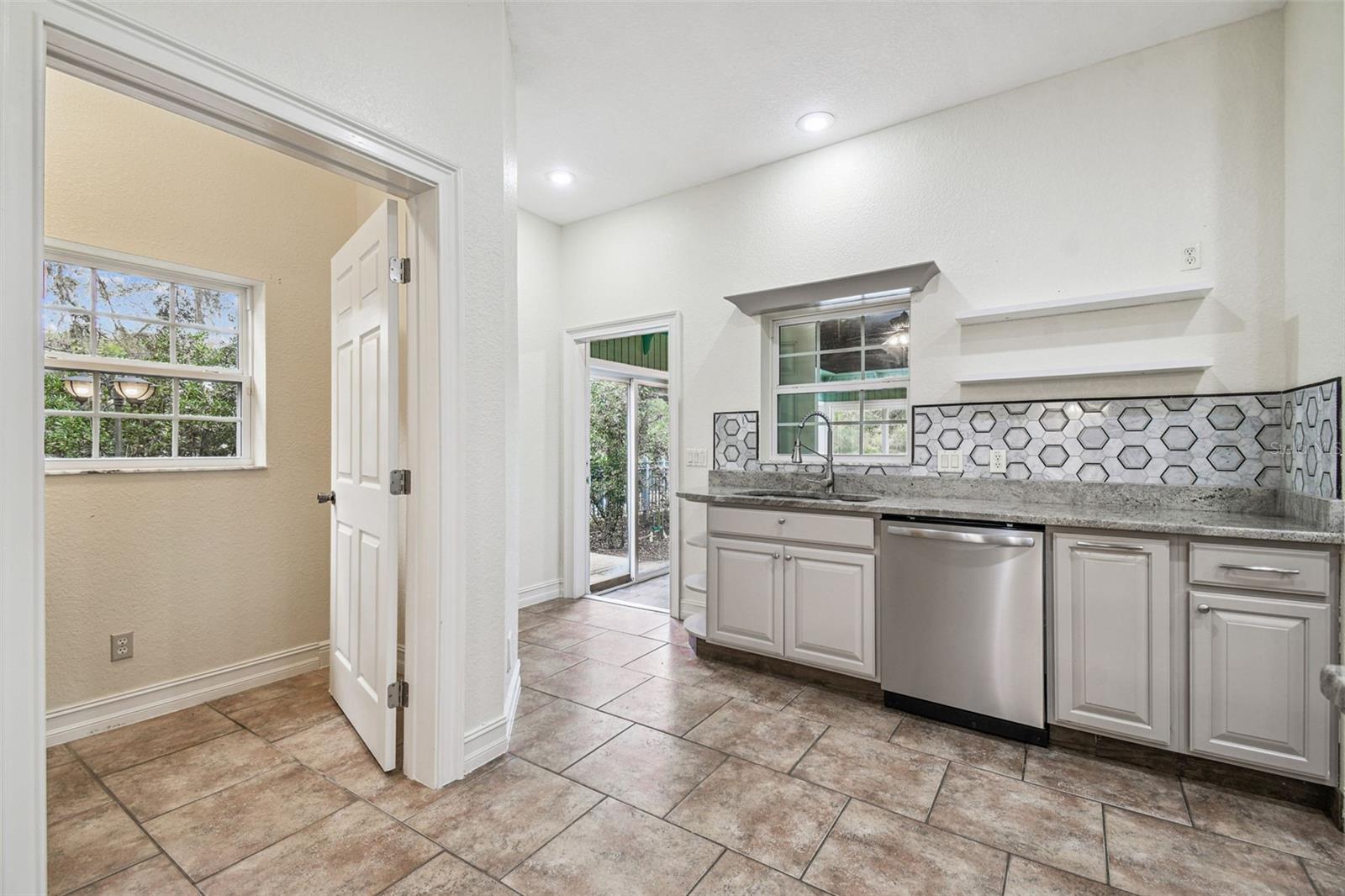 Image 12 of 85 For 16453 Pawnee Drive