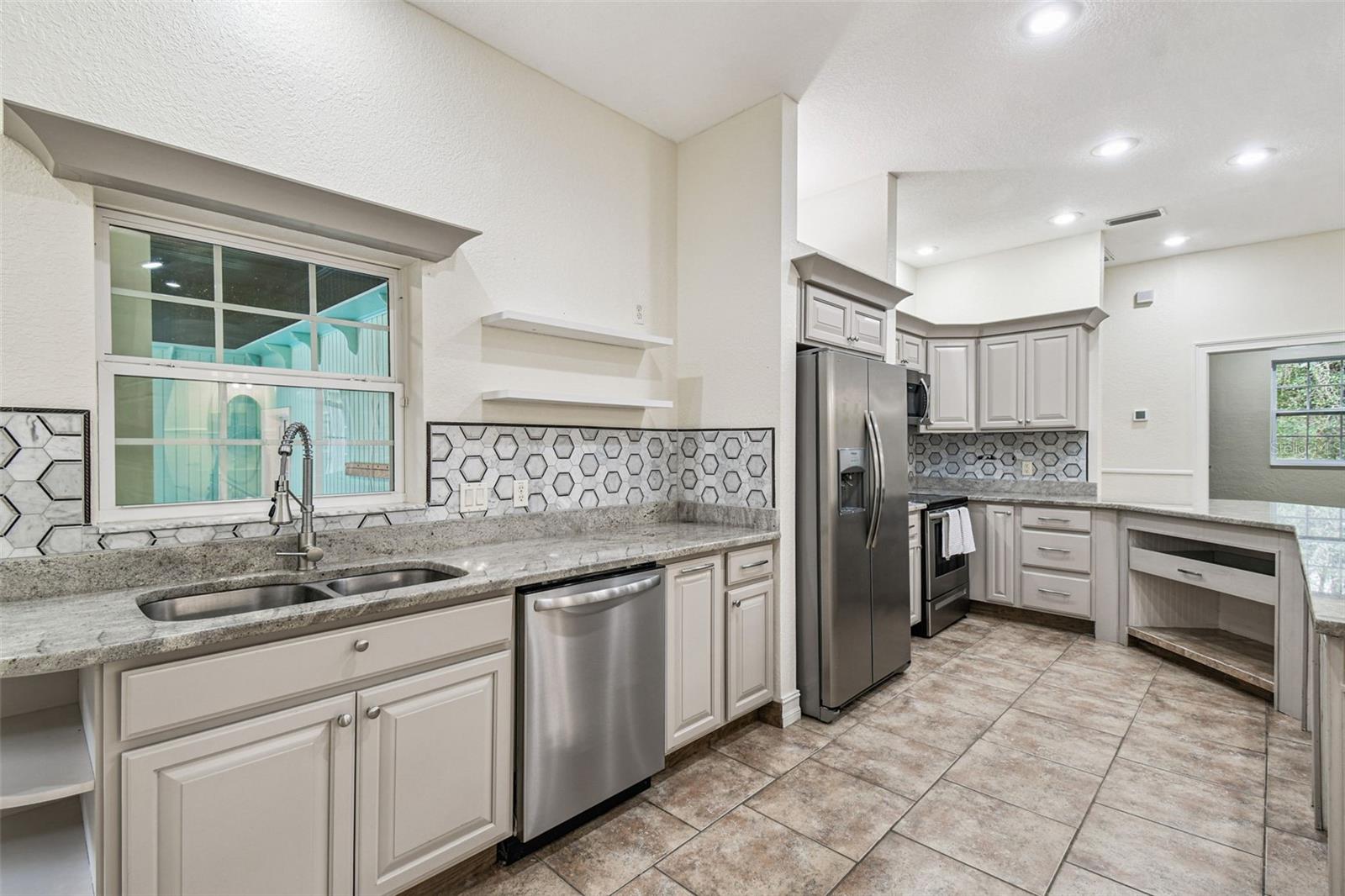 Image 19 of 85 For 16453 Pawnee Drive