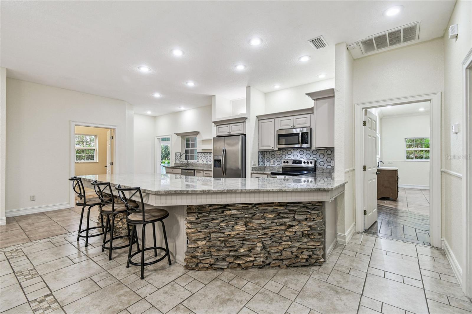 Image 21 of 85 For 16453 Pawnee Drive