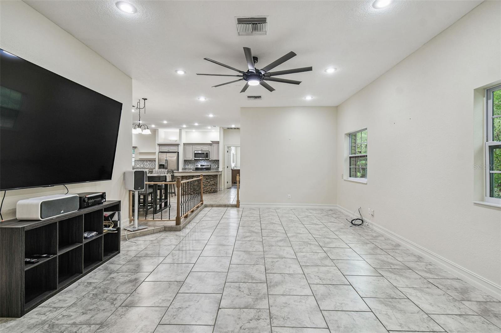 Image 34 of 85 For 16453 Pawnee Drive