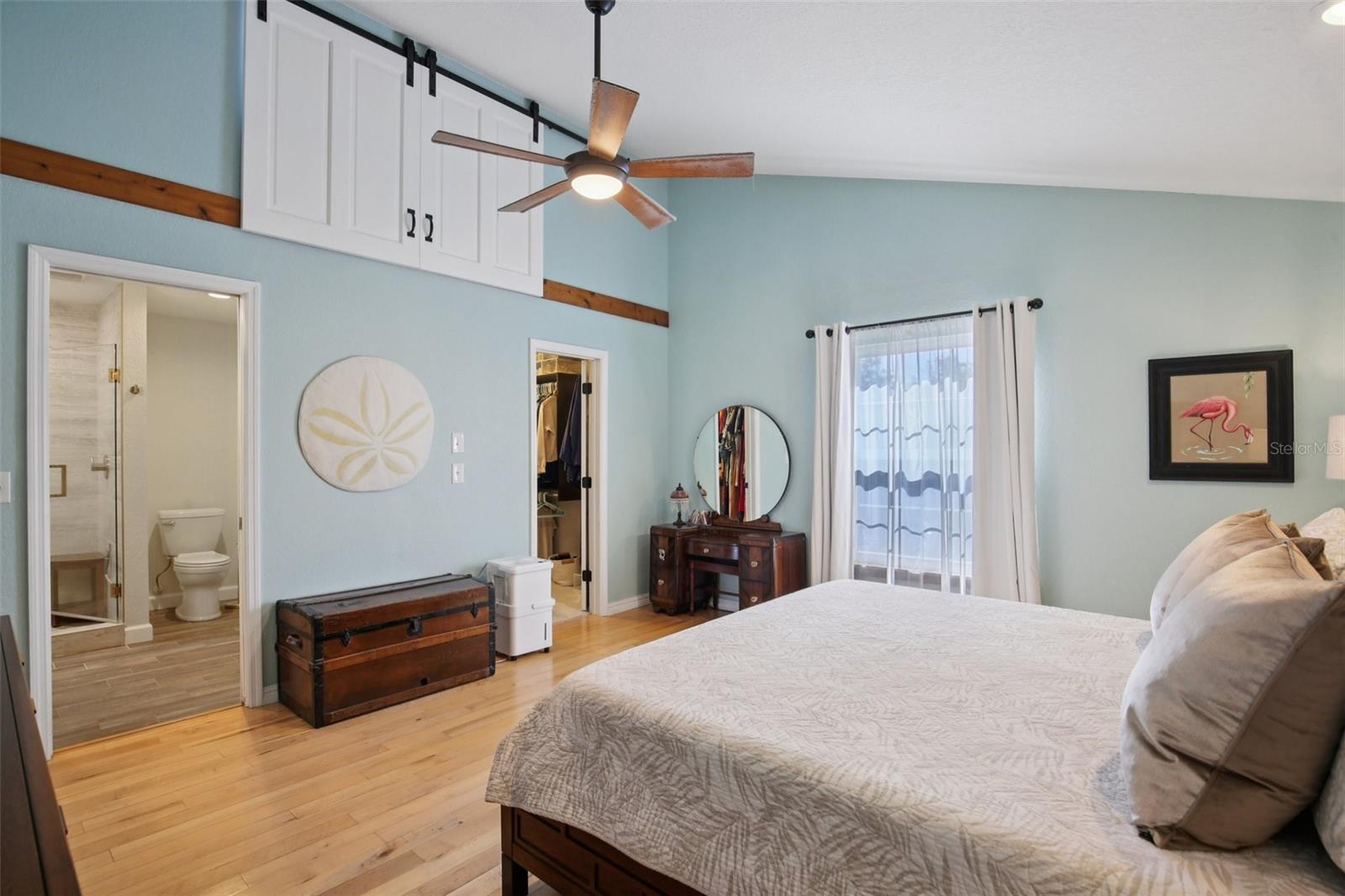 Image 19 of 49 For 3140 Canal Drive