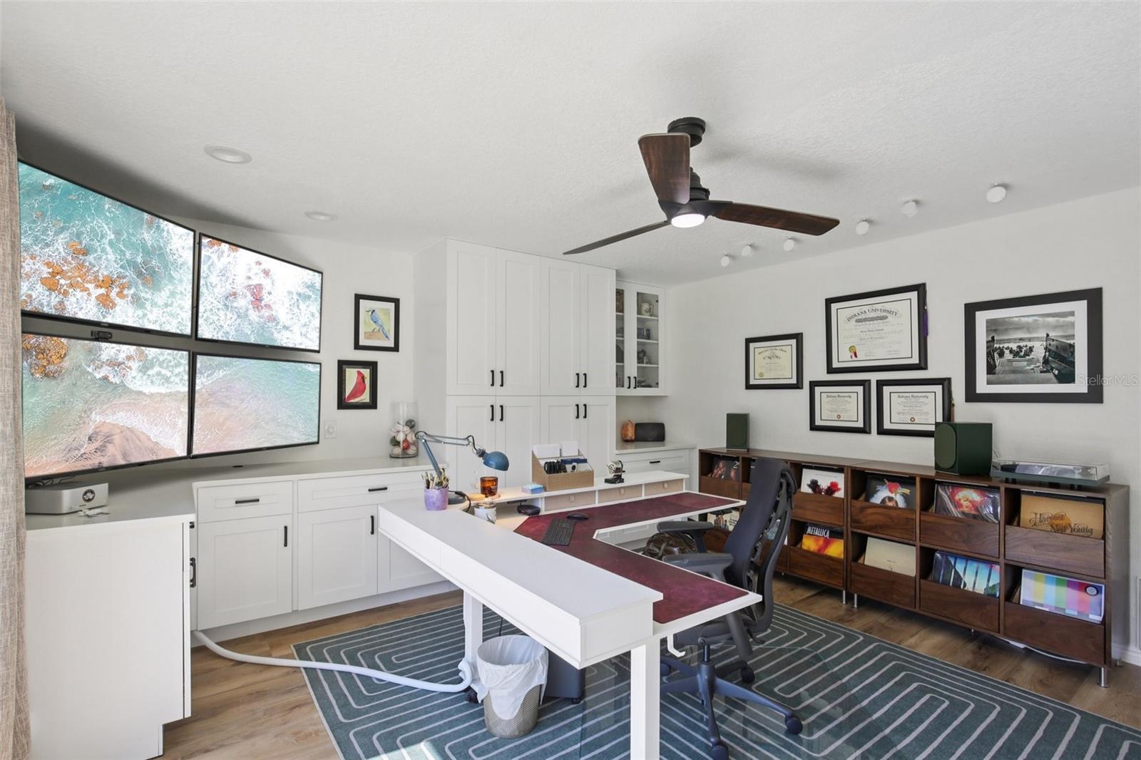 Image 23 of 49 For 3140 Canal Drive