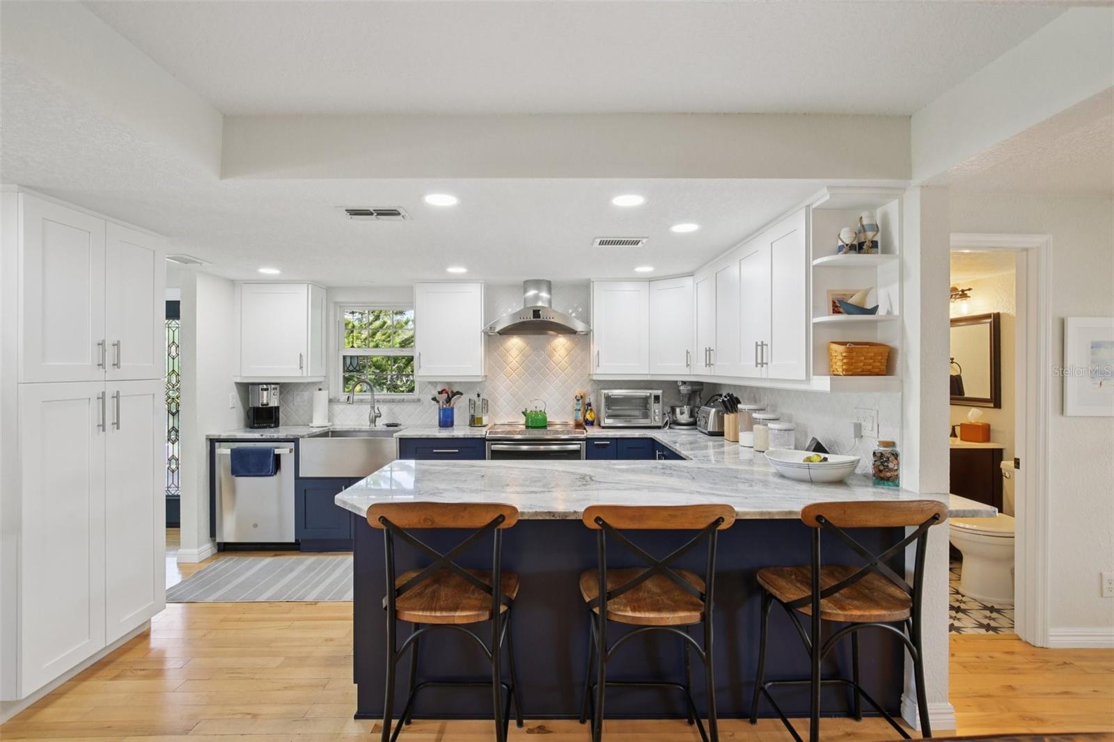 Image 4 of 49 For 3140 Canal Drive