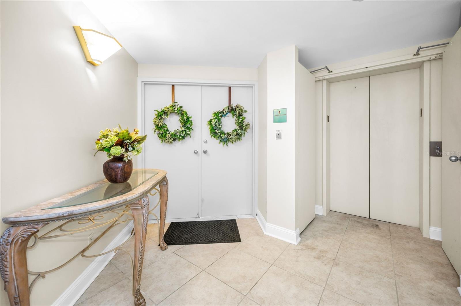 Image 15 of 98 For 1520 Gulf Boulevard 1101