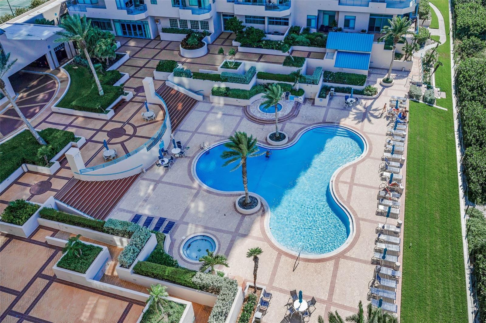 Image 26 of 98 For 1520 Gulf Boulevard 1101