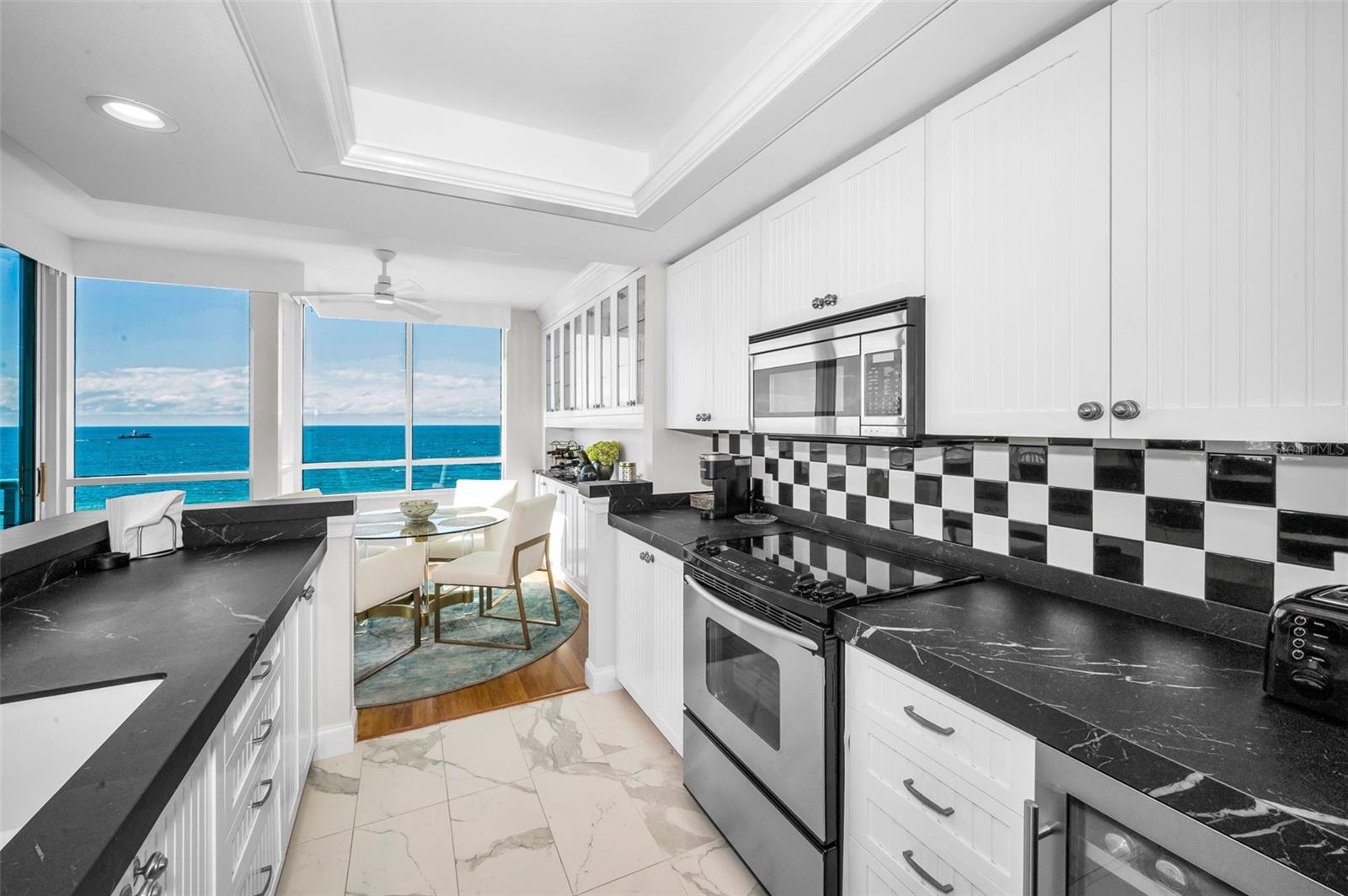 Image 43 of 98 For 1520 Gulf Boulevard 1101